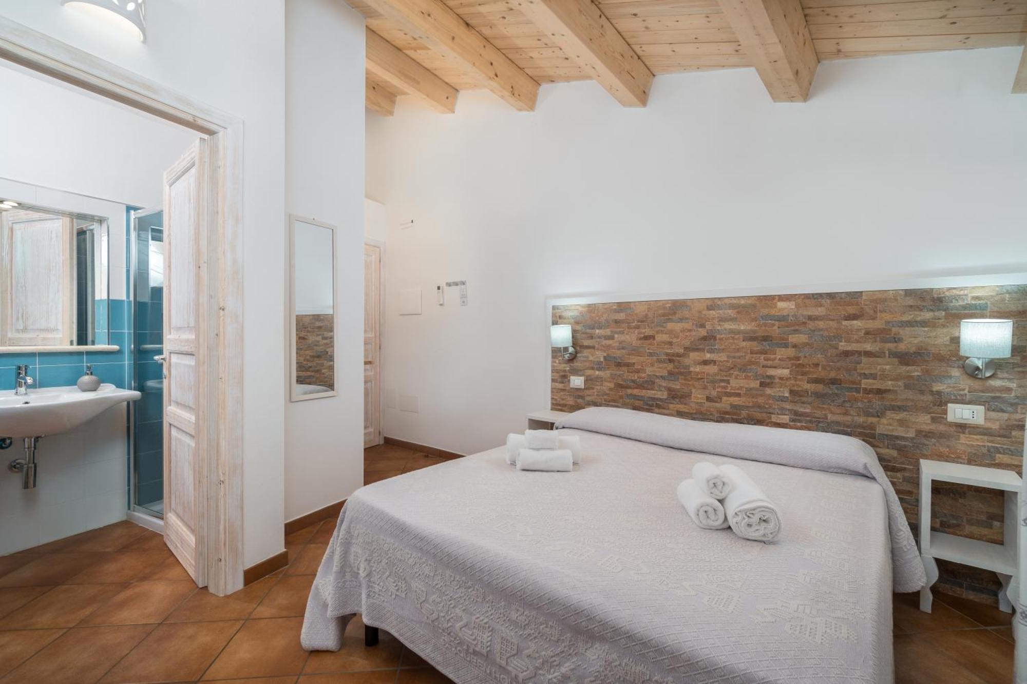 Bosa Queen House Екстер'єр фото