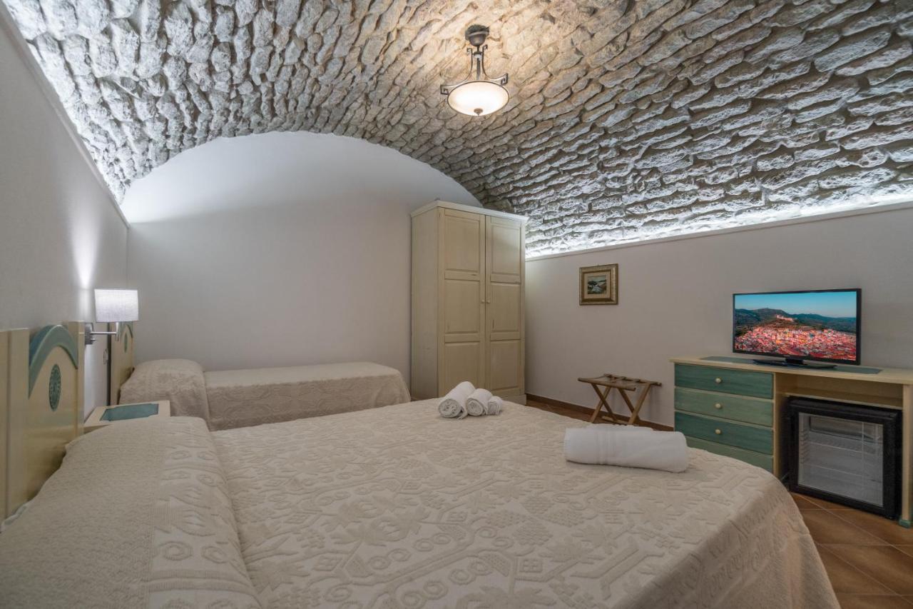 Bosa Queen House Екстер'єр фото